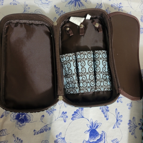 16 pc Craft Lot Carry Cases, Crochet and Embroidery Kit, Dried Flowers, Tags. - Picture 8 of 11